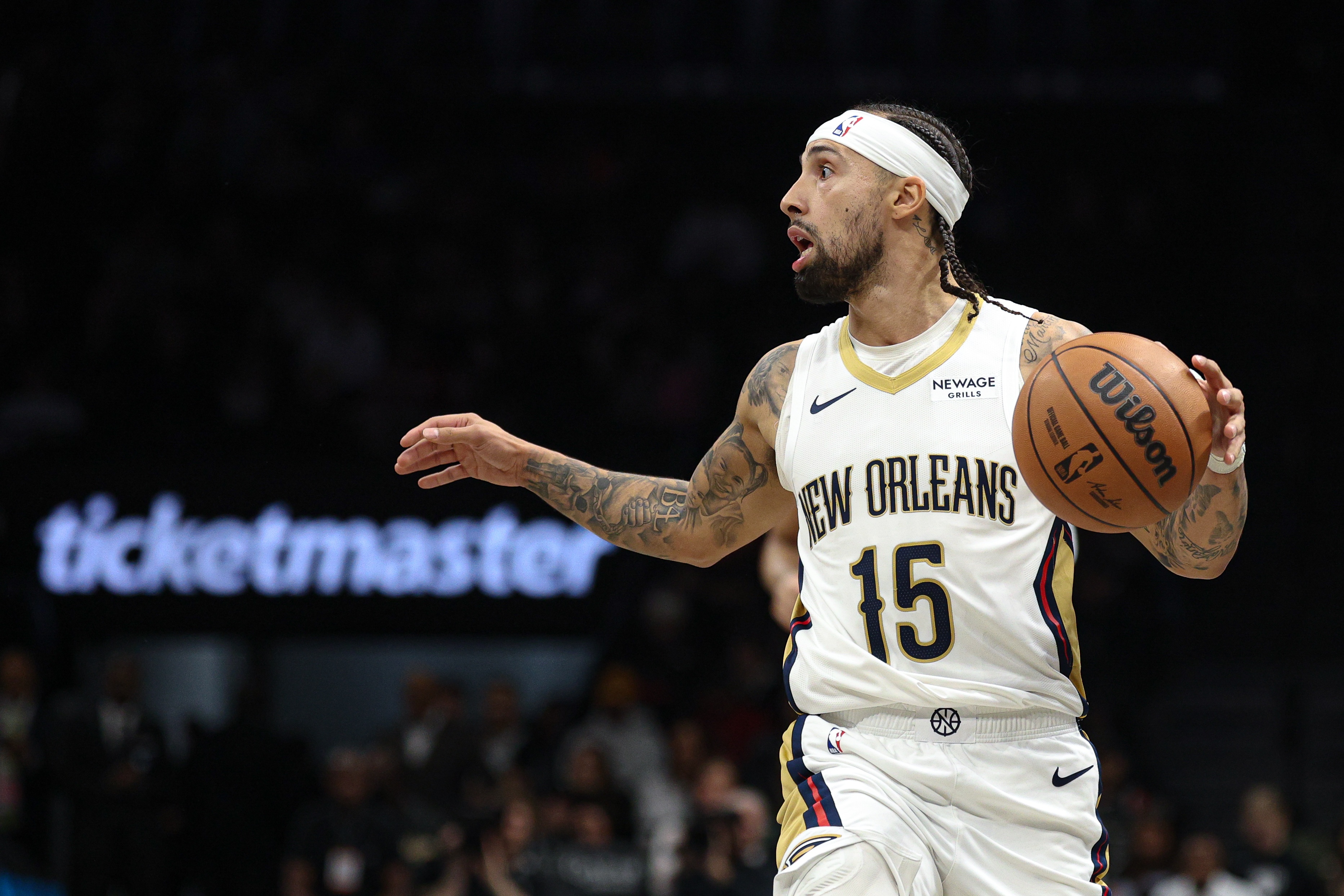 米乐游戏-Iko：可以证实 火箭确实有意鹈鹕后卫阿尔瓦拉多