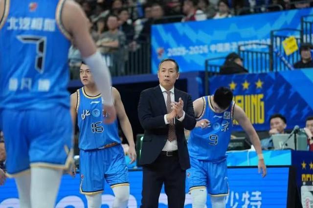 米乐app-CBA｜许利民：赵睿下场有望出战，曾凡博还未有明确复出时间表