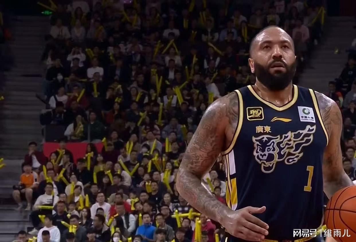 米乐app下载-签回吉伦沃特？麦考尔坑惨广东队，朱芳雨将引进新内线大外援！